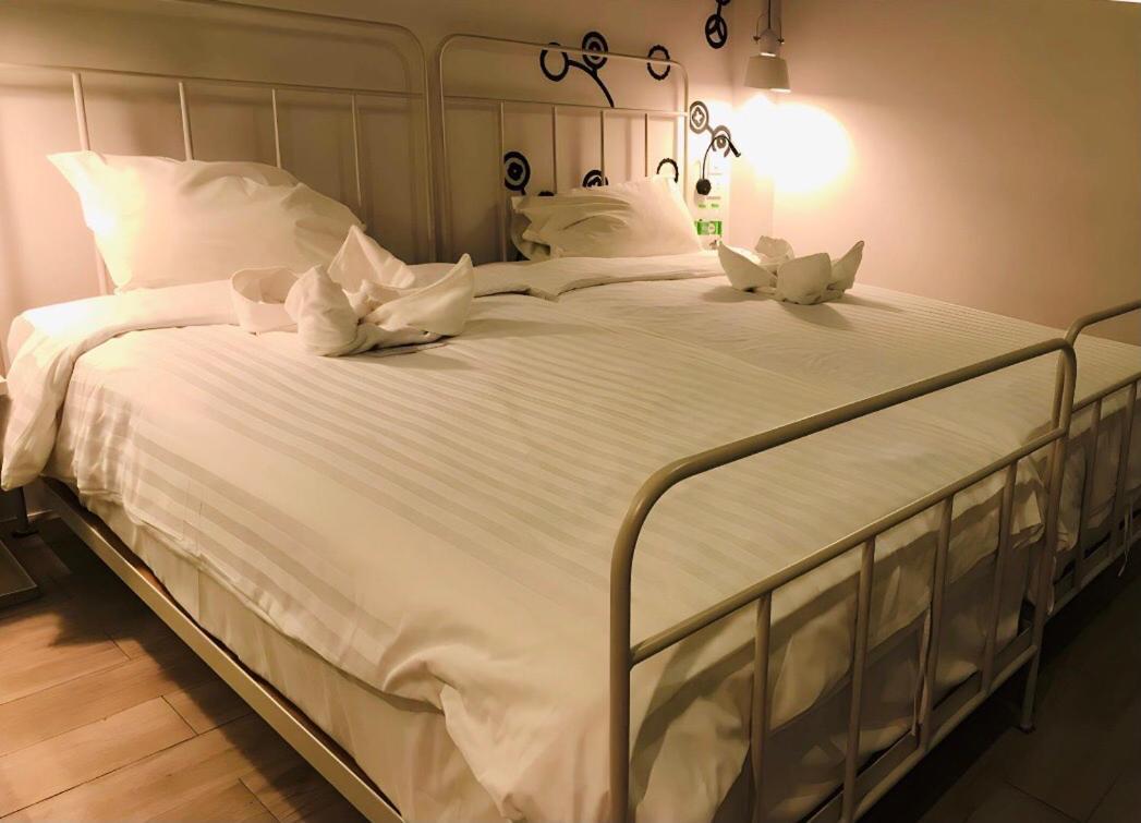 Bedspread Hostel (Adults Only) Bangkok Kültér fotó